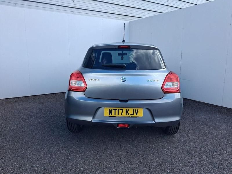 Używany Suzuki Swift SZ-T 109 KM (80 kW) 2017 Srebrny Hatchback