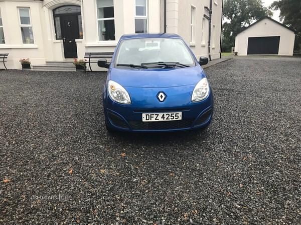 Blue Used 2010 Renault Twingo Expression Hatchback | £2,395 (Fair price) - Image 1/4