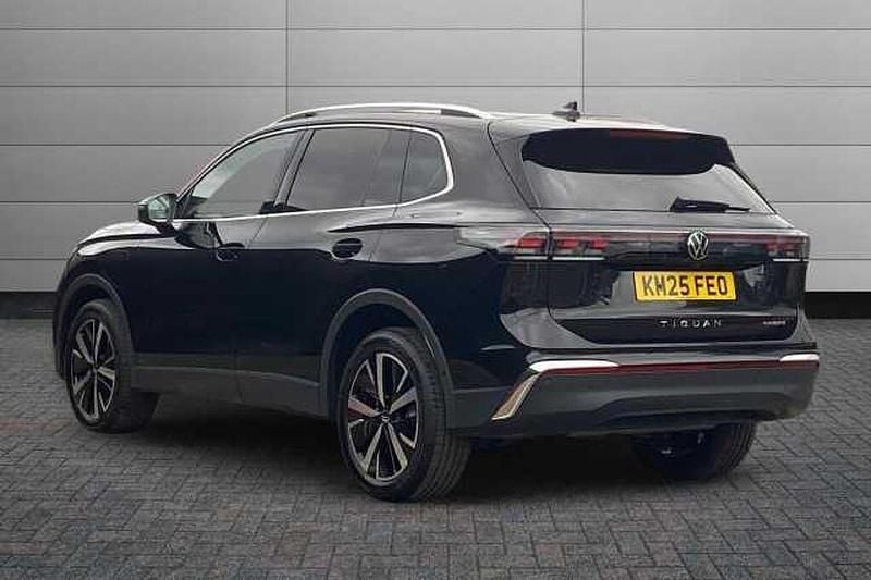 Used VW Tiguan Elegance 204 HP (150 kW) 2025 Grenadilla black SUV