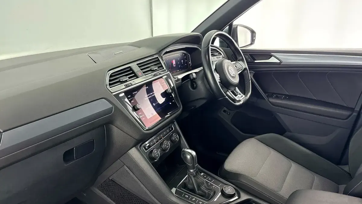 Used VW Tiguan R-line 150 HP (110 kW) 2019 Grey SUV