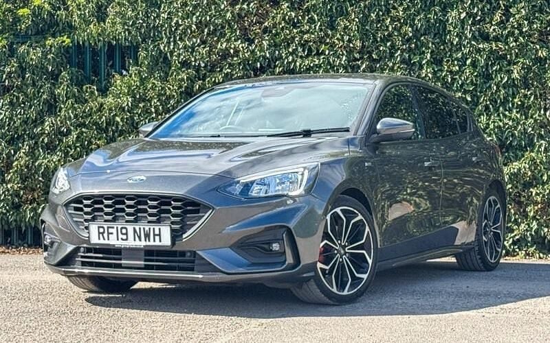 Used Ford Focus ST-Line X 125 HP (91 kW) 2019 Grey Hatchback