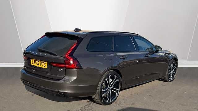 Used Volvo V90 Ultra 449 HP (330 kW) 2025 Estate