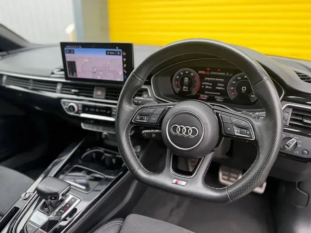 Used Audi A4 Black Edition 204 HP (150 kW) 2021 Grey Estate