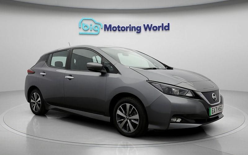 Used Nissan Leaf Acenta 110 kW (150 HP) 2021 Grey Hatchback