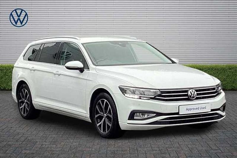 Used VW Passat SEL 150 HP (110 kW) 2020 White Estate