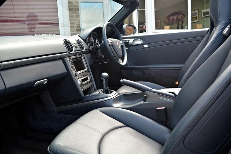 Used Porsche Boxster 280 HP (205 kW) 2006 Grey Cabriolet