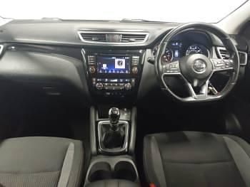 Usado Nissan Qashqai Acenta Premium 140 CV (102 kW) 2019 Rojo SUV