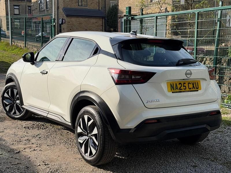 Used Nissan Juke Acenta Premium 114 HP (83 kW) 2025 White SUV