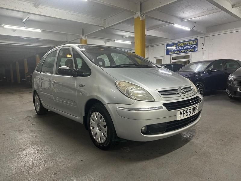 Used Citroën Xsara Picasso 92 HP (67 kW) 2006 Silver MPV