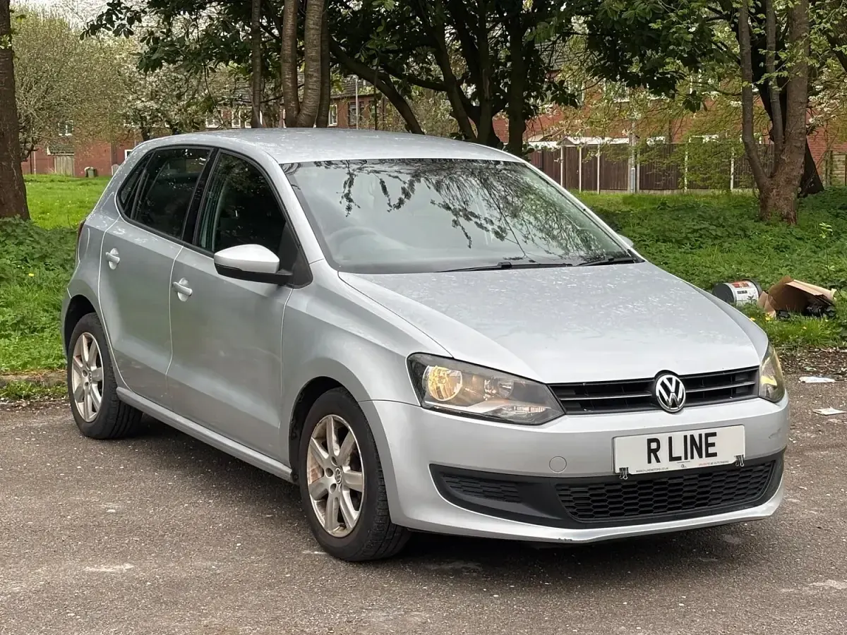 Used VW Polo SE 85 HP (62 kW) 2010 Silver Hatchback