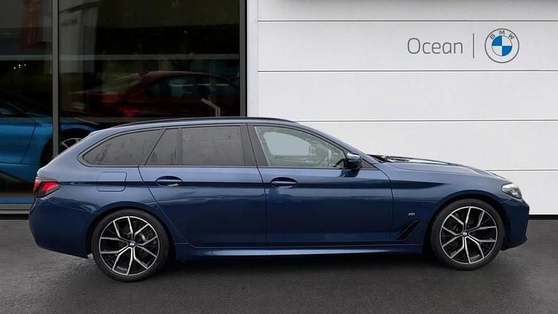 Used BMW 520 M Sport 187 HP (137 kW) 2022 Blue Estate