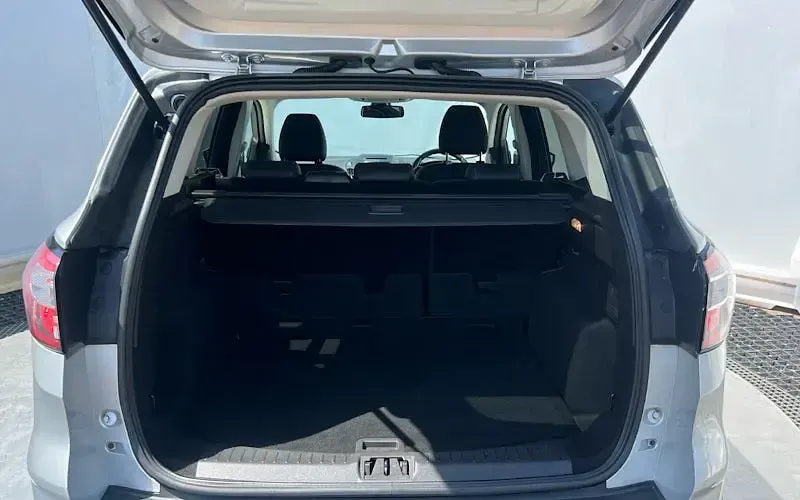 Used Ford Kuga Titanium 179 HP (131 kW) 2019 Silver SUV