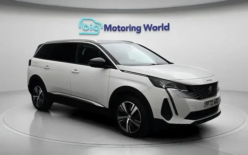 Used Peugeot 5008 Allure+ 131 HP (96 kW) 2023 White SUV