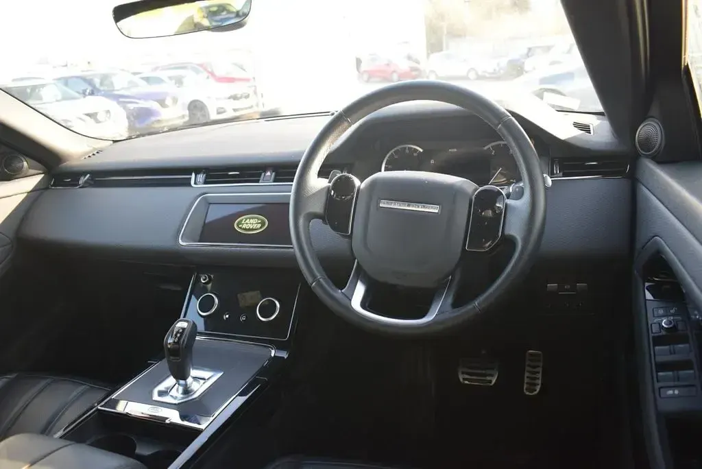 Used Land Rover Range Rover evoque R-Dynamic 180 HP (132 kW) 2020 Black SUV