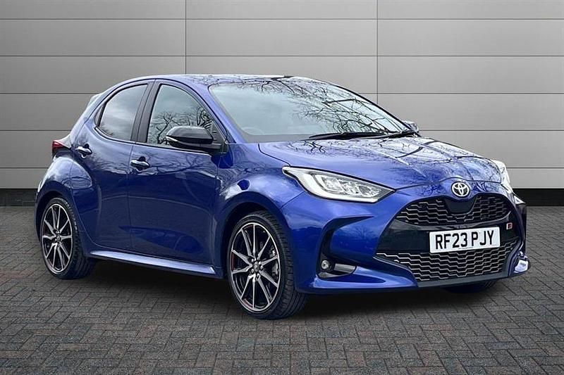 Used Toyota Yaris Hybrid Sport 116 HP (85 kW) 2023 Blue Hatchback