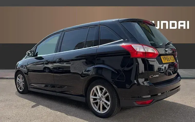 Used Ford Grand C-Max Zetec 120 HP (88 kW) 2019 MPV
