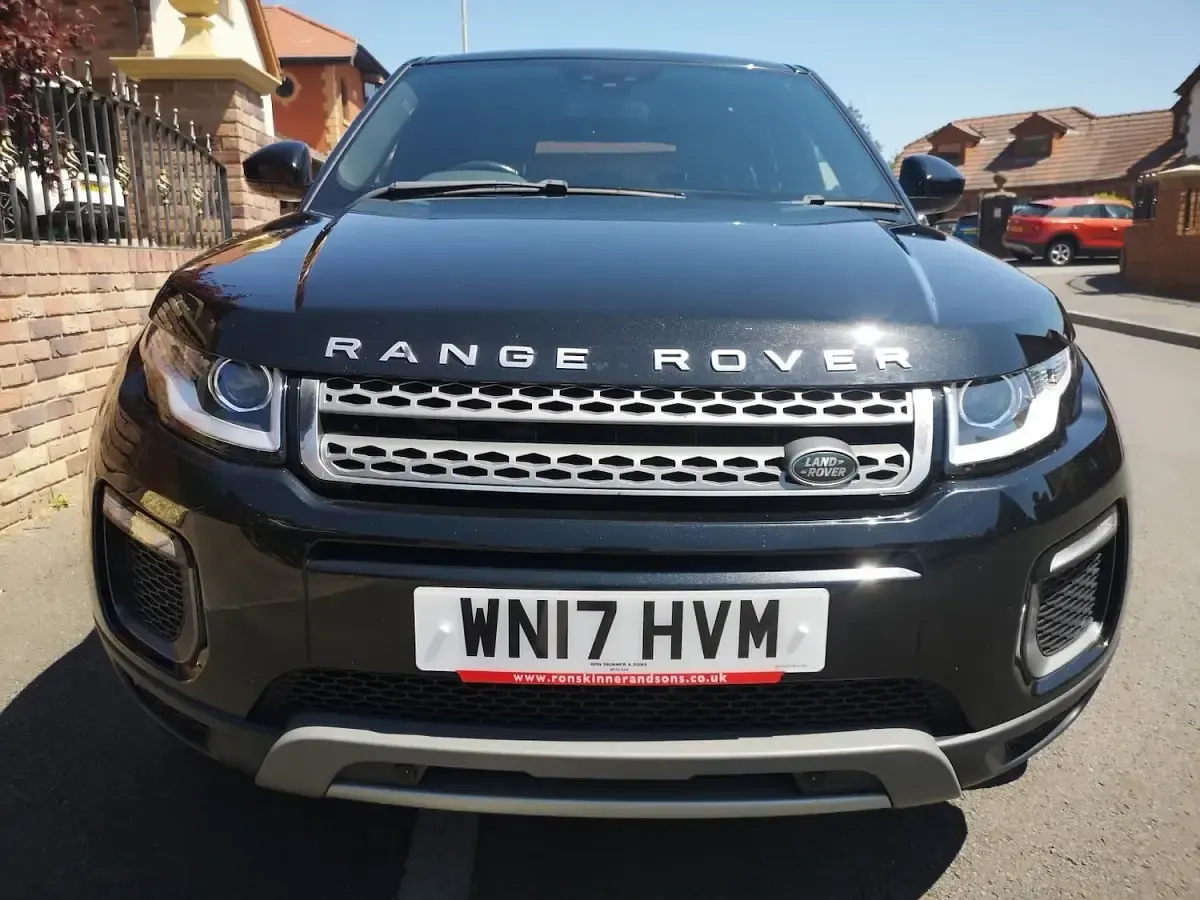 Used Land Rover Range Rover evoque SE 150 HP (110 kW) 2017 Black SUV