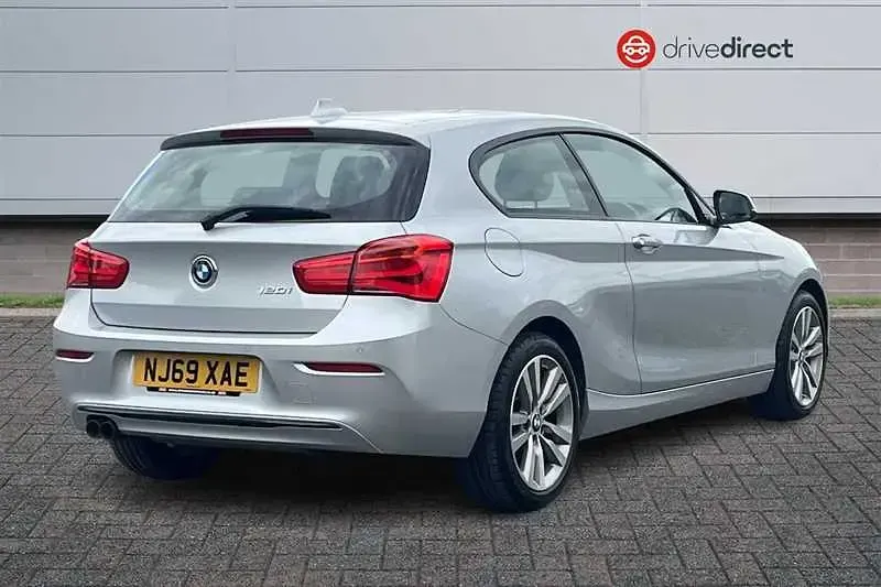 Used BMW 120 Sport Line 184 HP (135 kW) 2019 Silver Hatchback