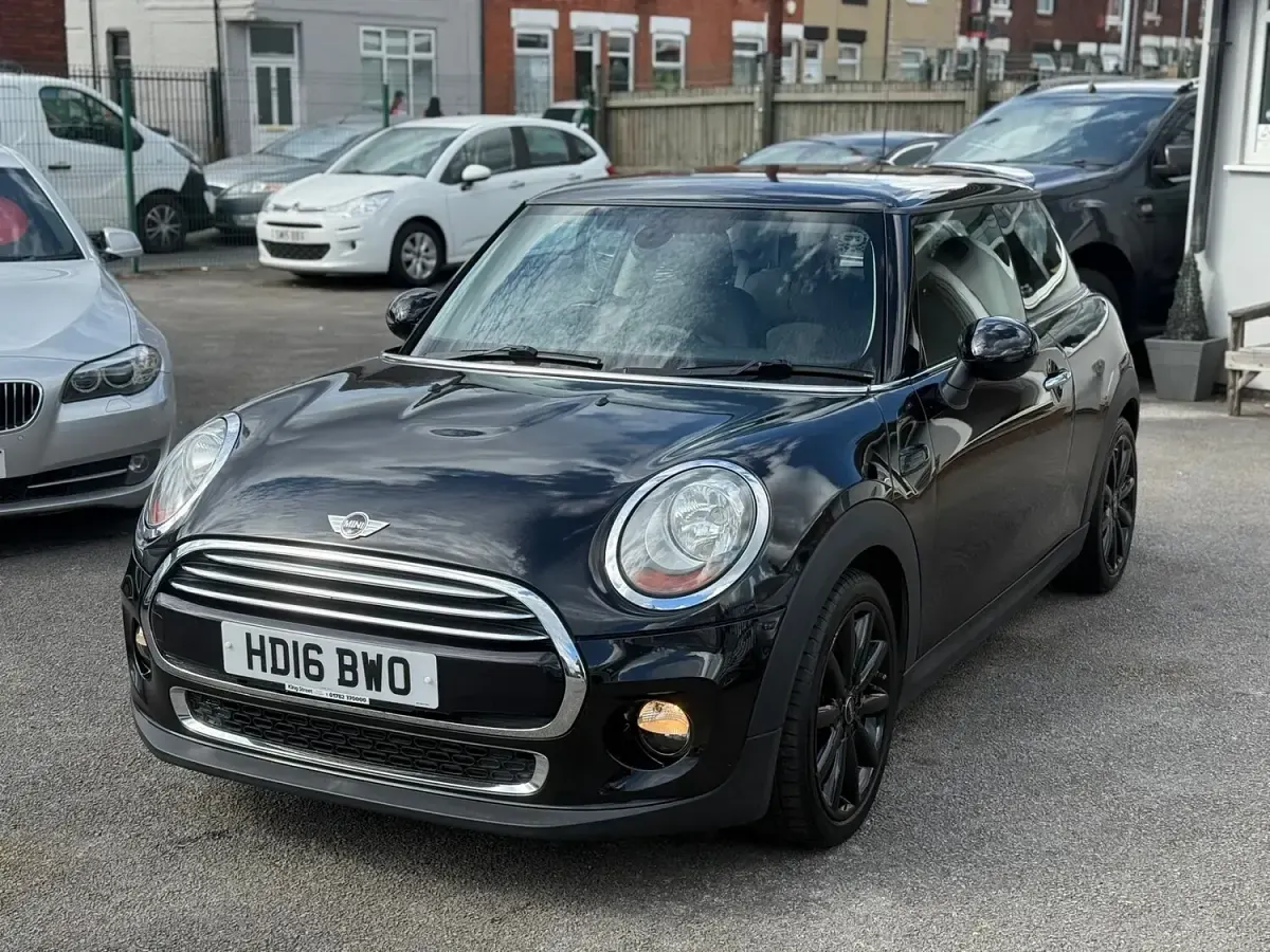 Used Mini Cooper Hatch 2016 Black Hatchback