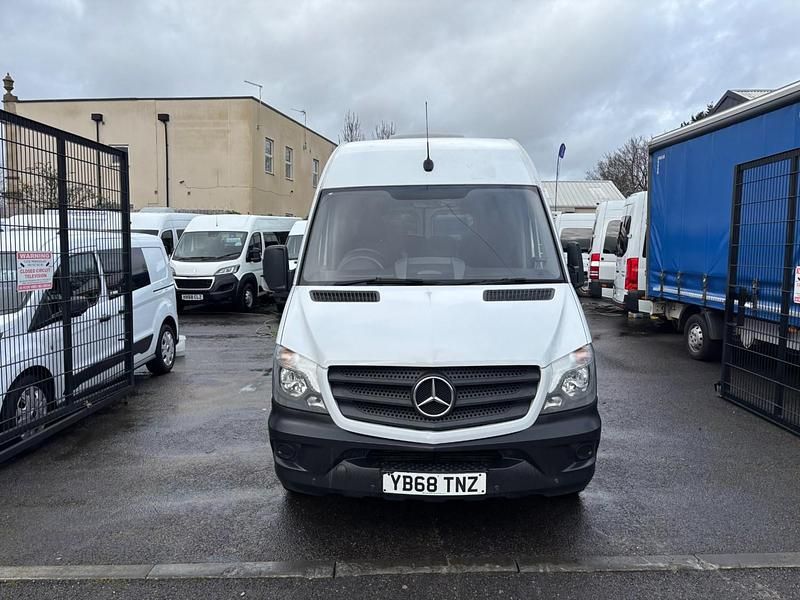 Begagnad Mercedes Sprinter 138 HK (101 kW) 2018 Vit Van