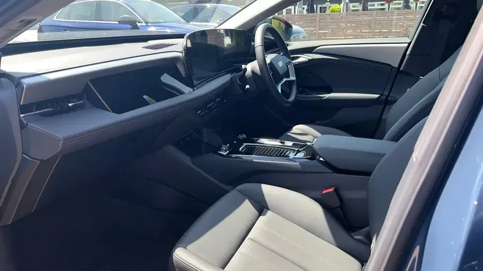 Used Audi A6 e-tron Sport 210 kW (286 HP) 2025 Blue Estate