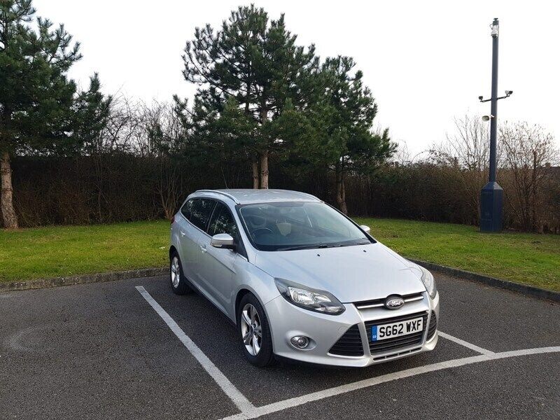 Used Ford Focus Zetec 138 HP (101 kW) 2012 Silver Estate