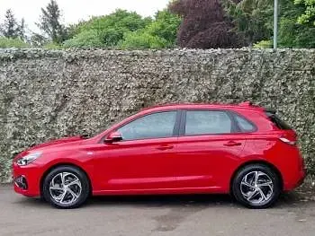 Used Hyundai i30 SE 120 HP (88 kW) 2023 Red Hatchback