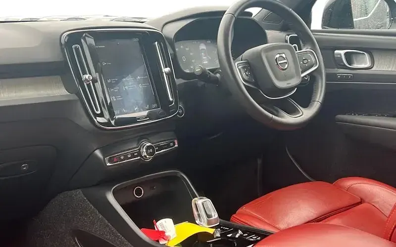Używany Volvo XC40 Inscription 197 KM (144 kW) 2020 Czarny SUV