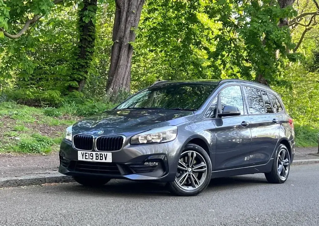 Used BMW 220 Sport Line 190 HP (139 kW) 2019 Grey Estate