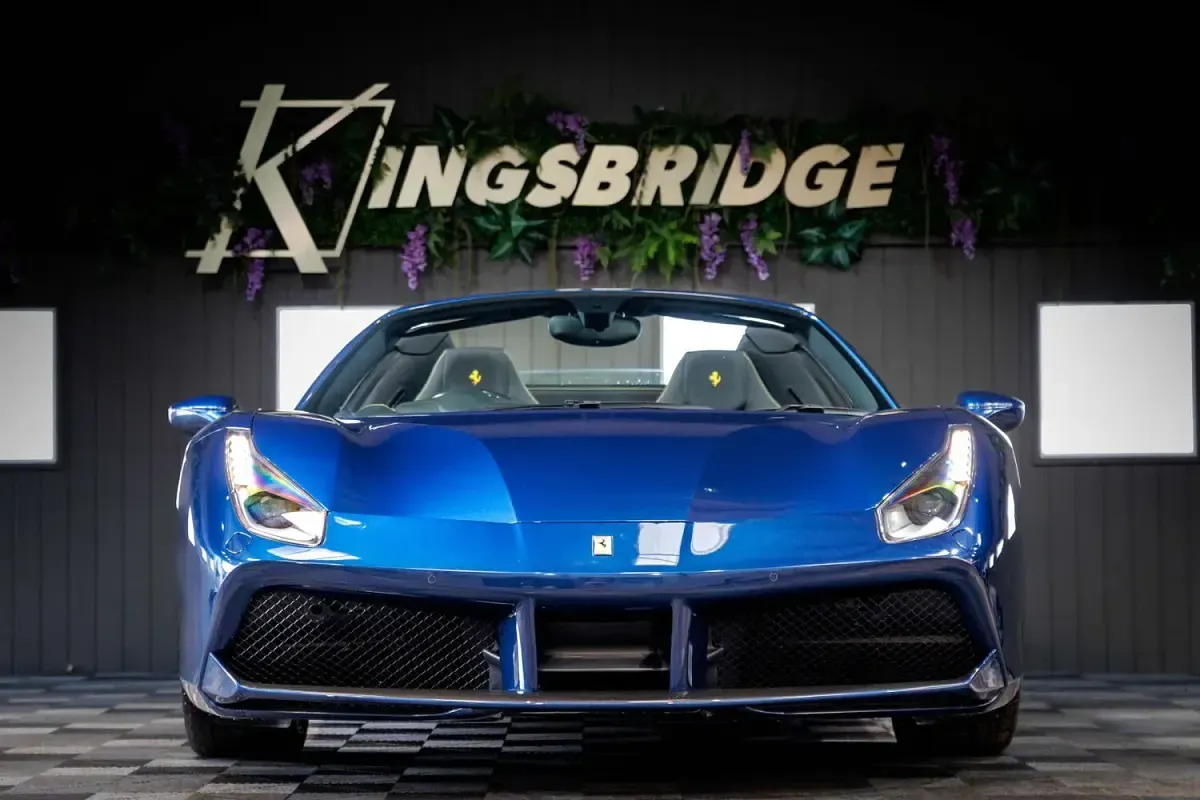 Used Ferrari 488 670 HP (492 kW) 2018 Blue Cabriolet