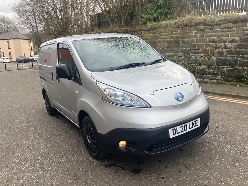 Used Nissan e-NV200 Acenta 80 kW (109 HP) 2020 Silver MPV
