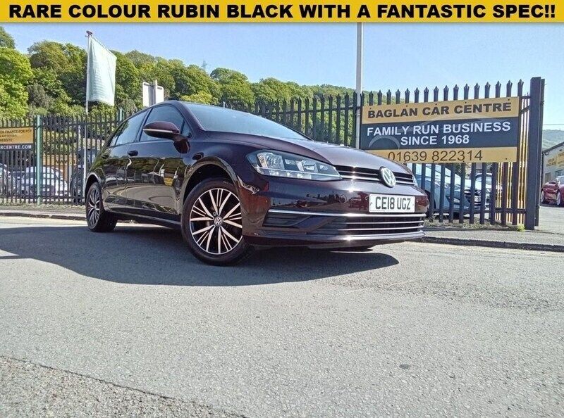Black Used 2018 VW Golf VII SE Hatchback | £10,995 (Fair price) - Image 1/4