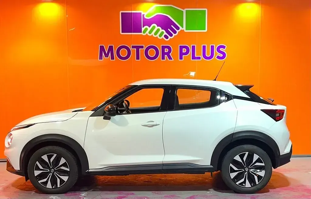 Used Nissan Juke Acenta 114 HP (83 kW) 2022 White SUV