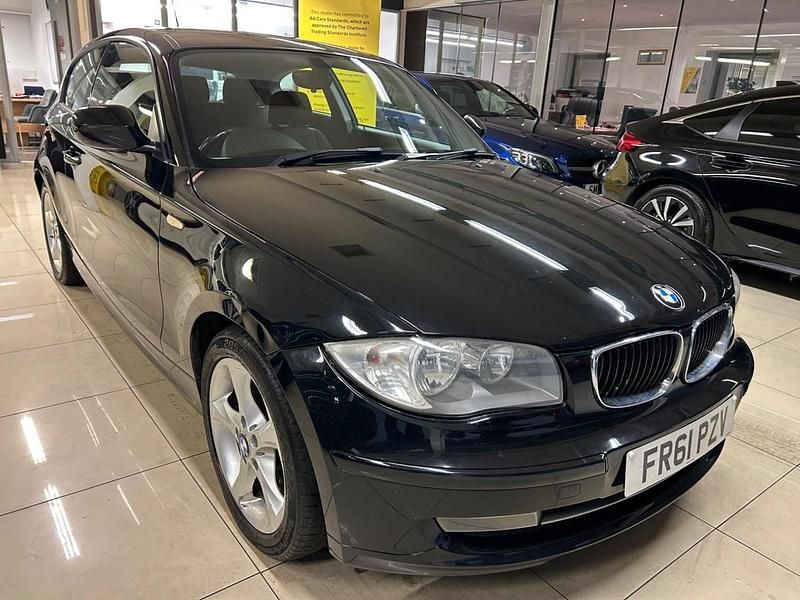 Black Used 2011 BMW 118 Sport Line Hatchback | £1,890 (Fair price) - Image 1/3