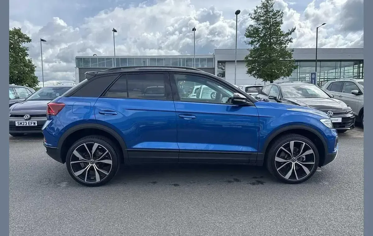 New VW T-Roc Design 113 HP (83 kW) 2026 Blue SUV