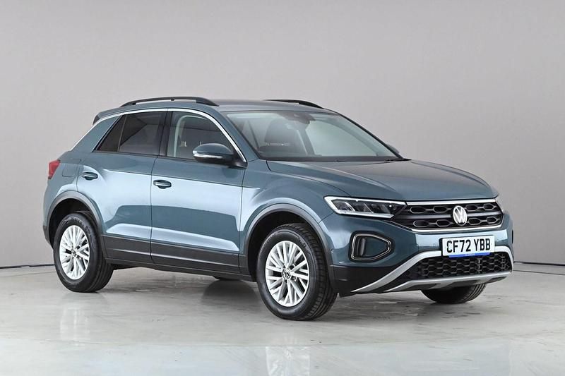 Used VW T-Roc Life 150 HP (110 kW) 2023 Blue SUV