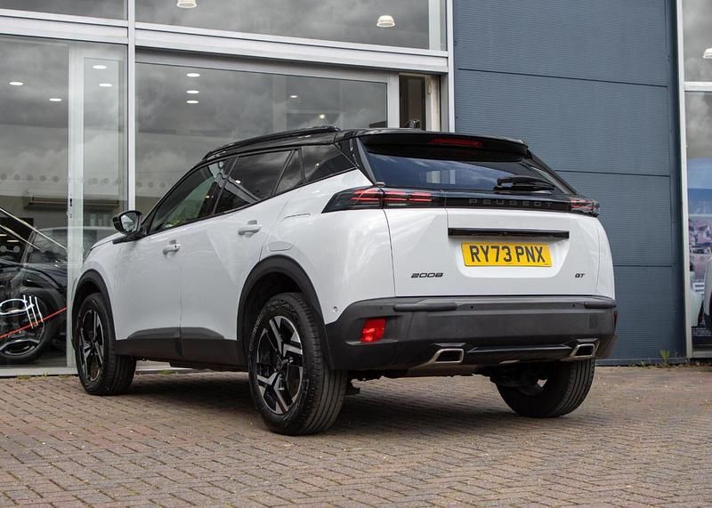 Used Peugeot 2008 GT 129 HP (94 kW) 2023 White SUV