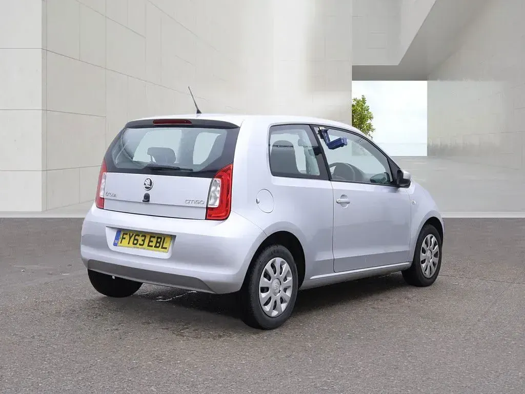 Used Skoda Citigo SE 60 HP (44 kW) 2013 Silver Hatchback