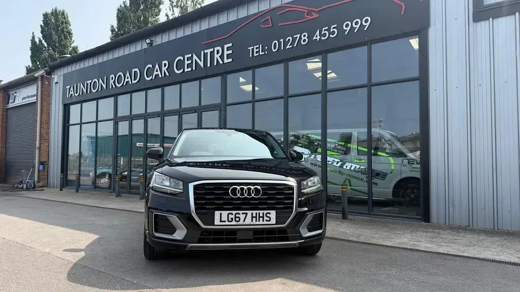 Used Audi Q2 Comfort 150 HP (110 kW) 2017 Black SUV