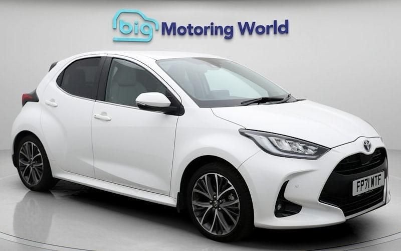 Used Toyota Yaris Hybrid 116 HP (85 kW) 2024 Hatchback