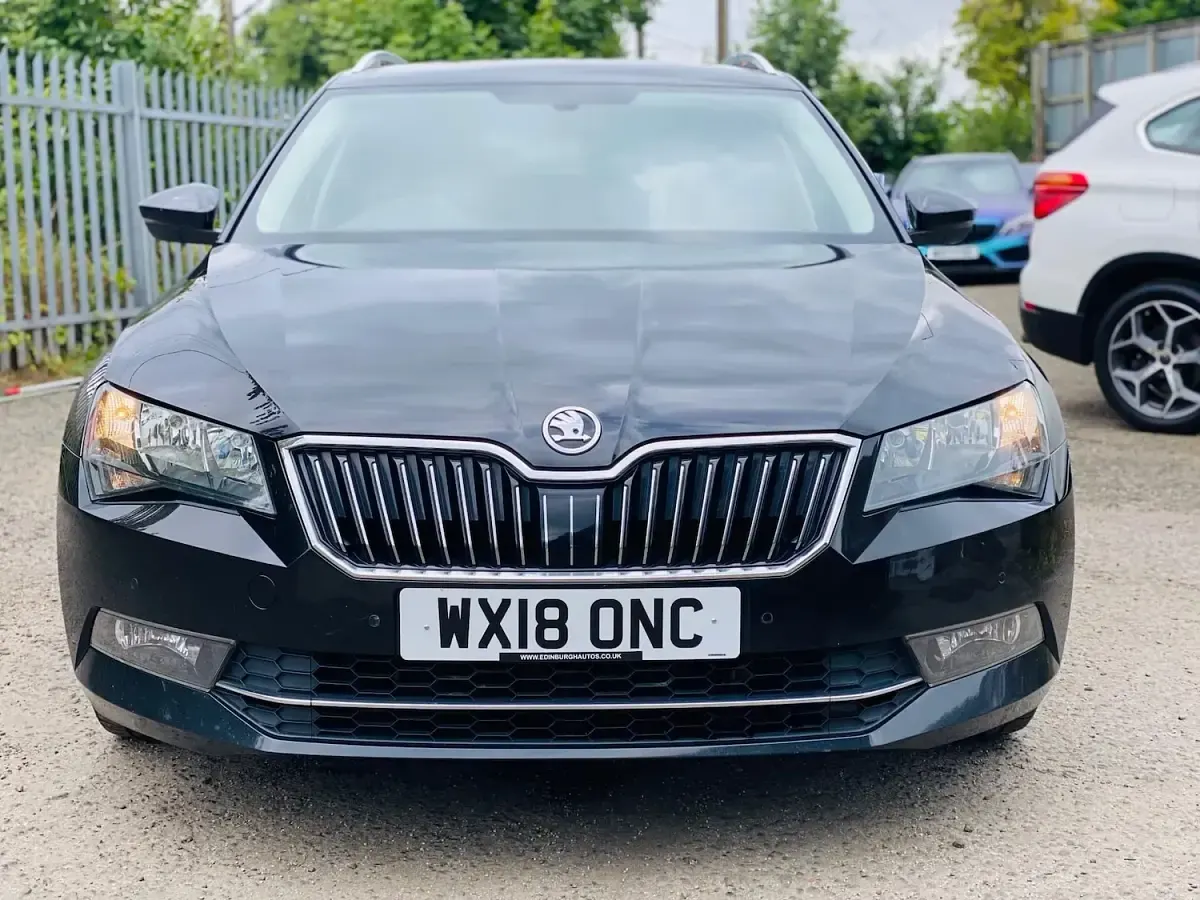 Used Skoda Superb SE Technology 120 HP (88 kW) 2018 Black Estate