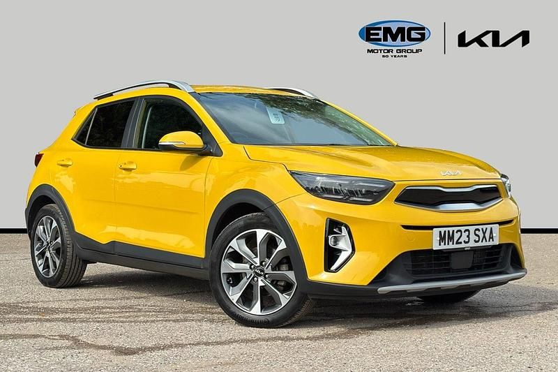 Zest yellow Used 2023 Kia Stonic 3 SUV | £16,999 (Fair price) - Image 1/3