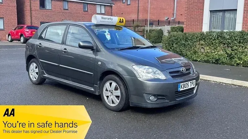 Usado Toyota Corolla T3 97 CV (71 kW) 2005 Gris Utilitario