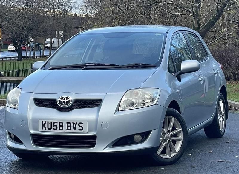 Used Toyota Auris 97 HP (71 kW) 2008 Blue Hatchback