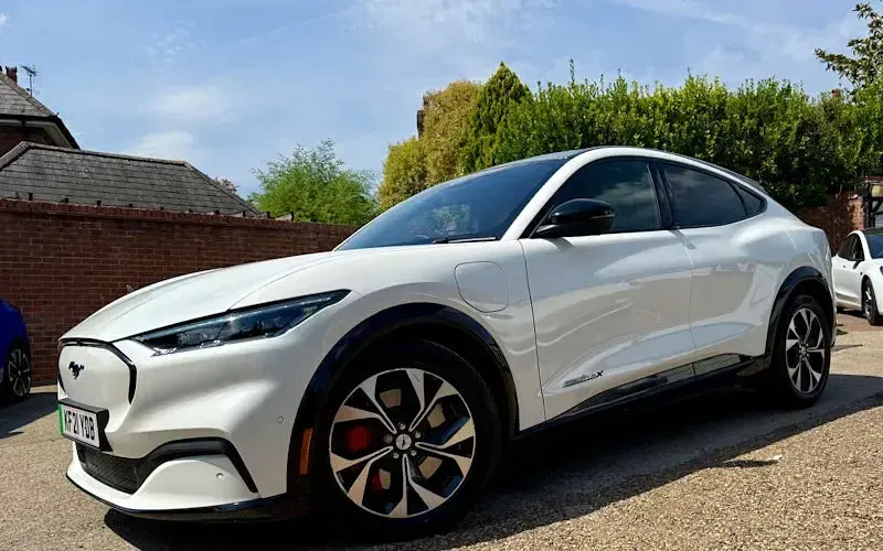 Used Ford Mustang Mach-E Extended Range 258 kW (351 HP) 2021 White SUV