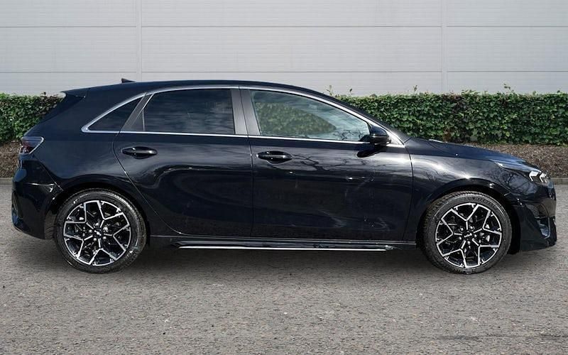 Used Kia Ceed GT-Line 140 HP (102 kW) 2024 Hatchback