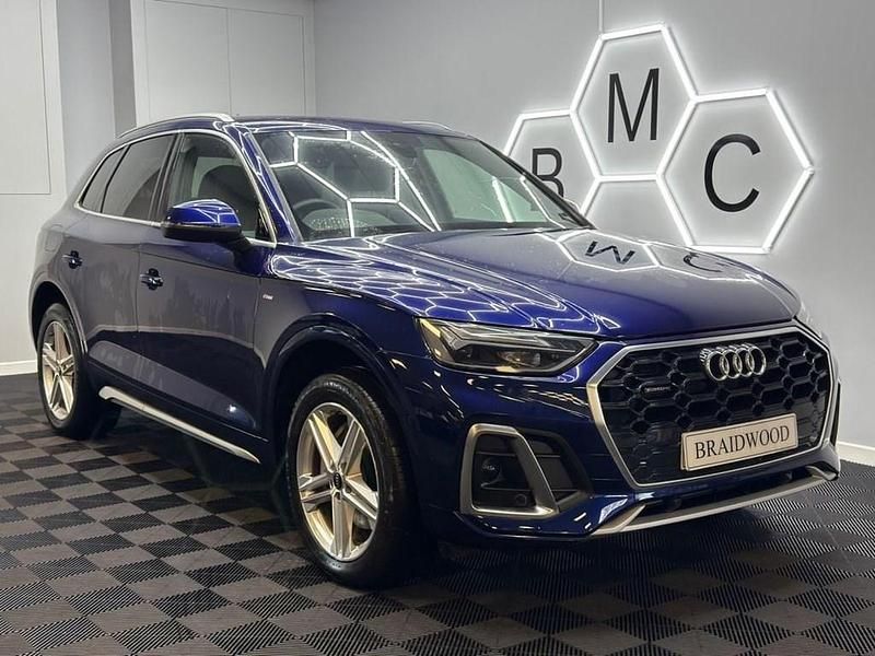 Blue Used 2024 Audi Q5 S-Line SUV | £34,990 (Fair price) - Image 1/4