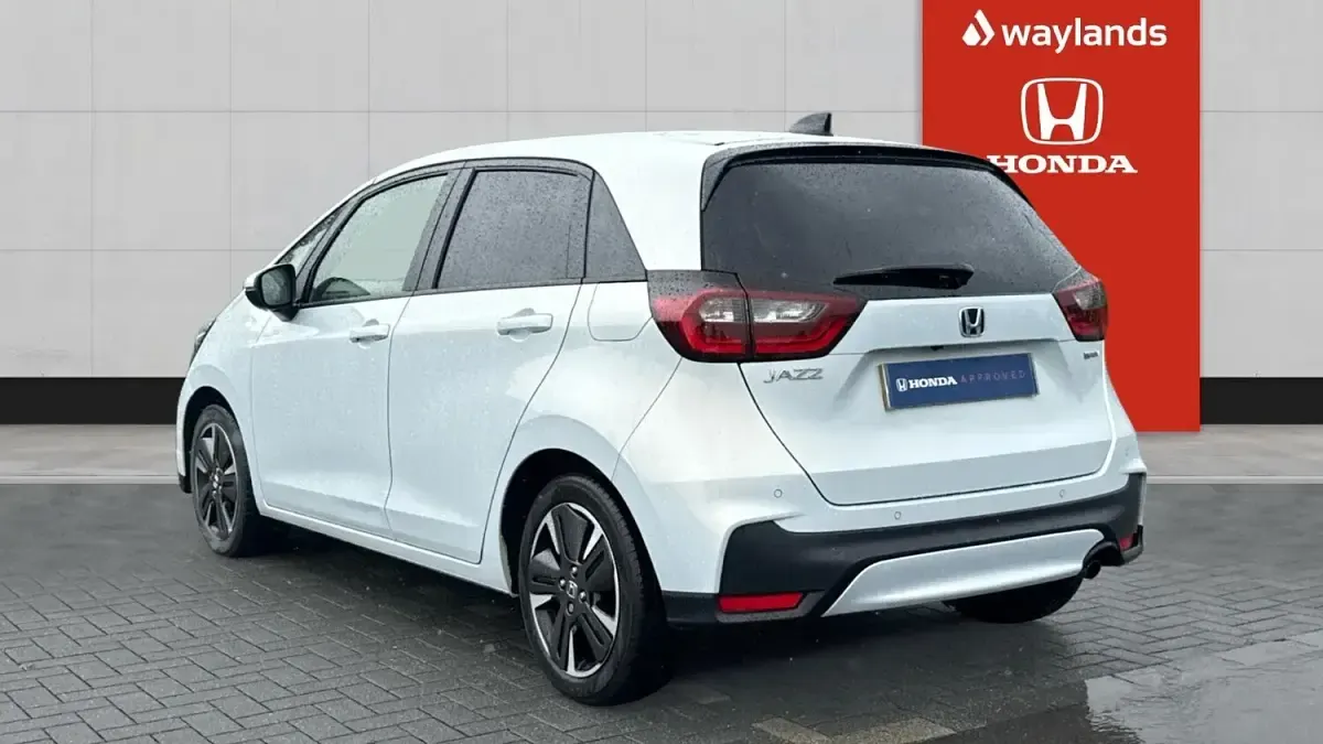 Used Honda Jazz Advance 122 HP (89 kW) 2025 White Hatchback