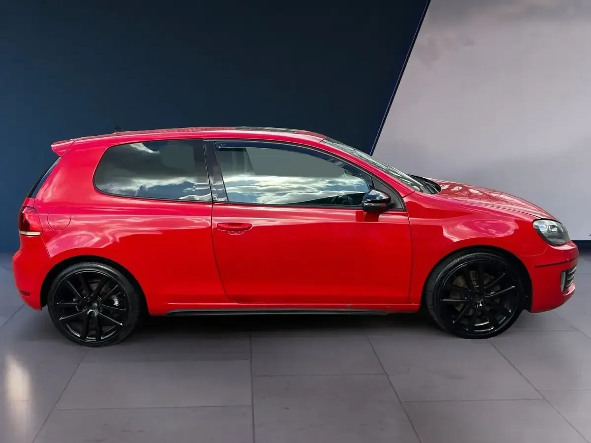 Used VW Golf VII GTD 170 HP (125 kW) 2012 Red Hatchback