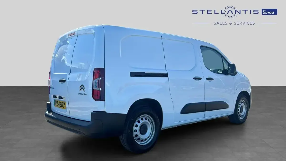 Used Citroën Berlingo 98 kW (134 HP) 2025 White MPV